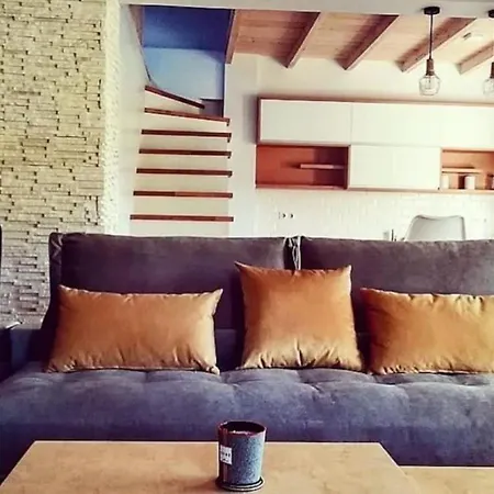 Petra House Vakantiehuis Áno Korakiána